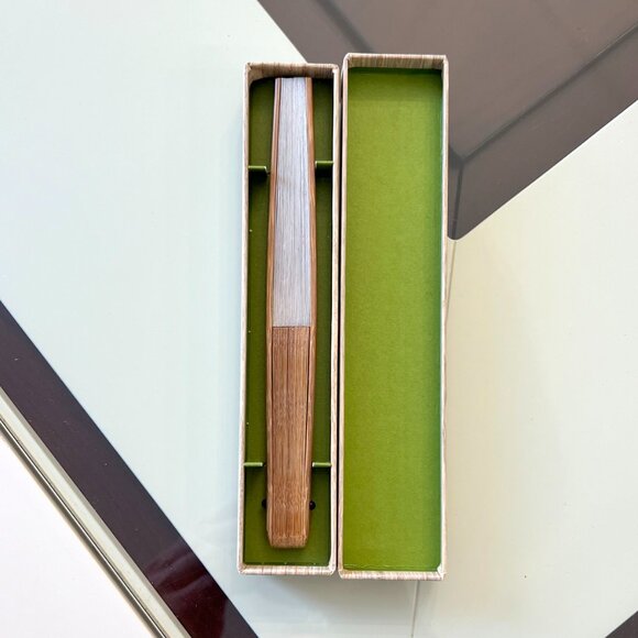 Japanese Hand Crafted Natural Wood Handle 11" Span Handheld Fan! - Picture 7 of 10